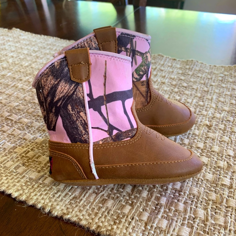 Blazin Roxx baby booties